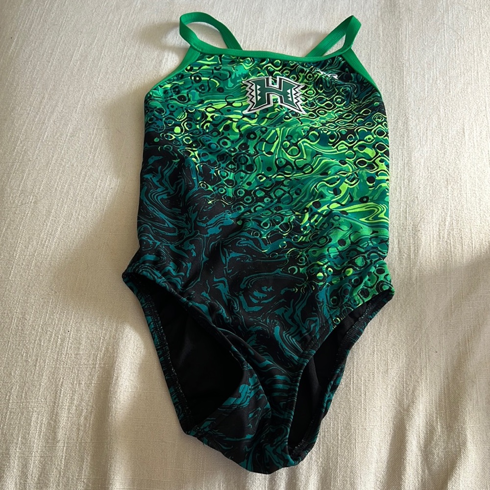 UH Manoa training suit
